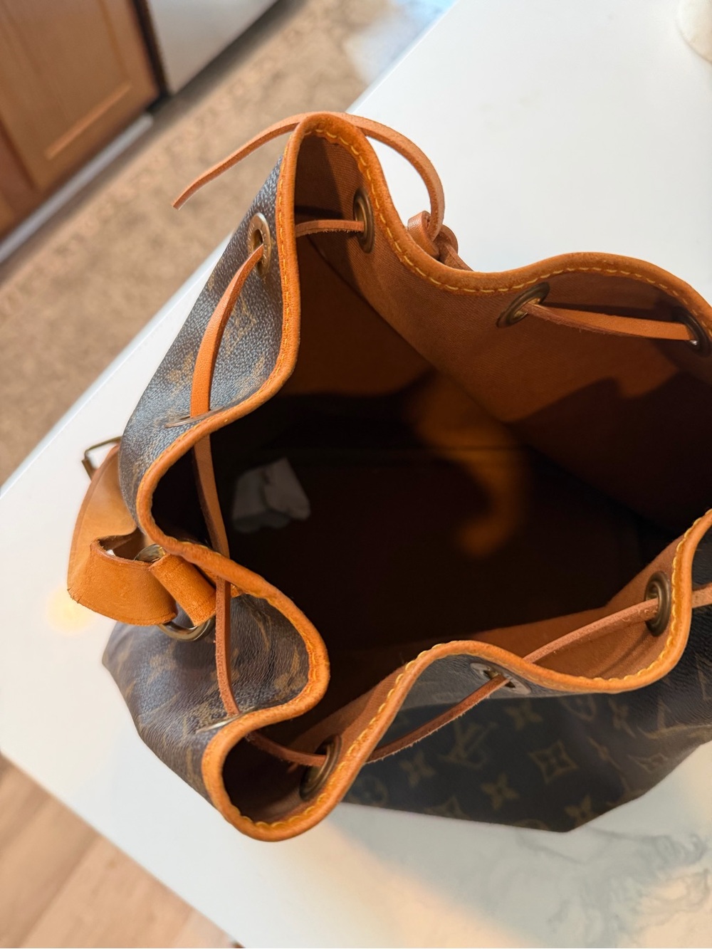 Louis Vuitton Monogram Canvas Bucket Bag with Tan Leather Trim - Picture 3 of 8